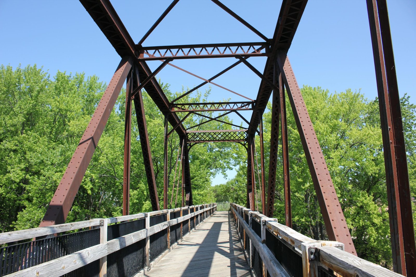 Inside north span (span #4)